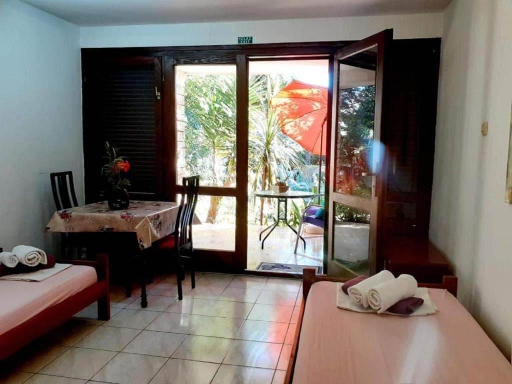 Apartmani Jessica 诺瓦利娅 外观 照片
